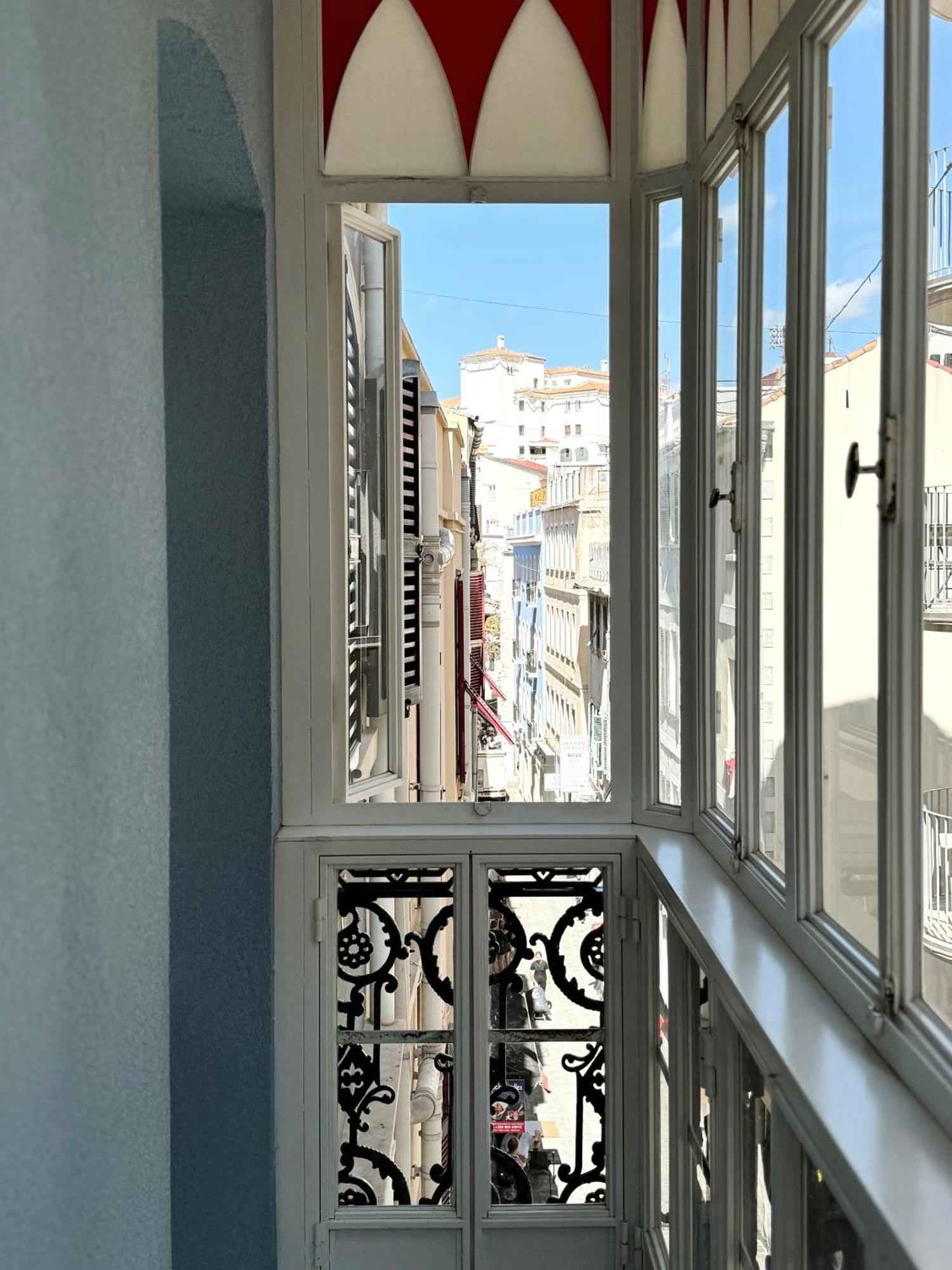 Fabulous City Centre Apartment - Grand Central House Gibraltar Bagian luar foto