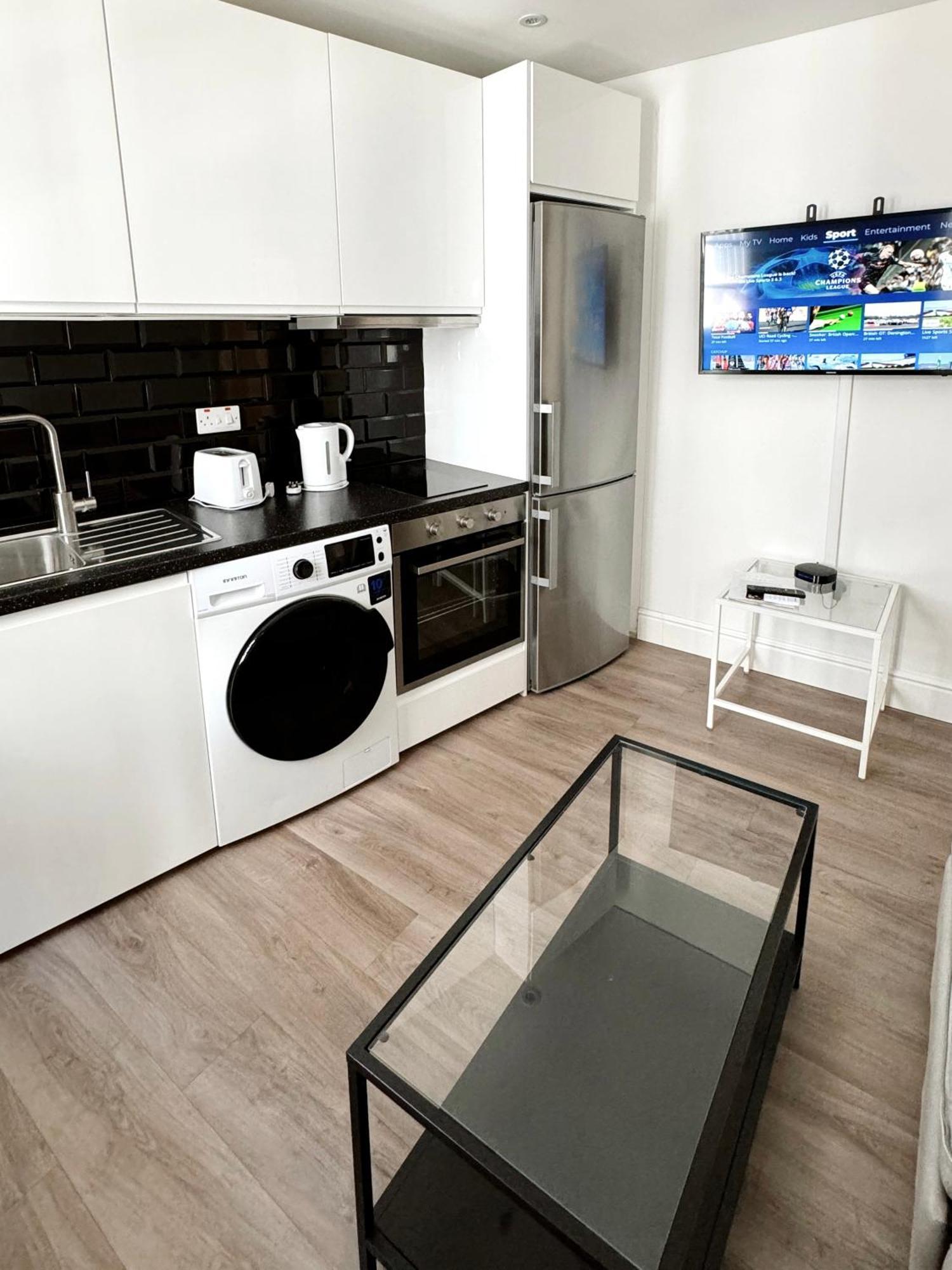 Fabulous City Centre Apartment - Grand Central House Gibraltar Bagian luar foto