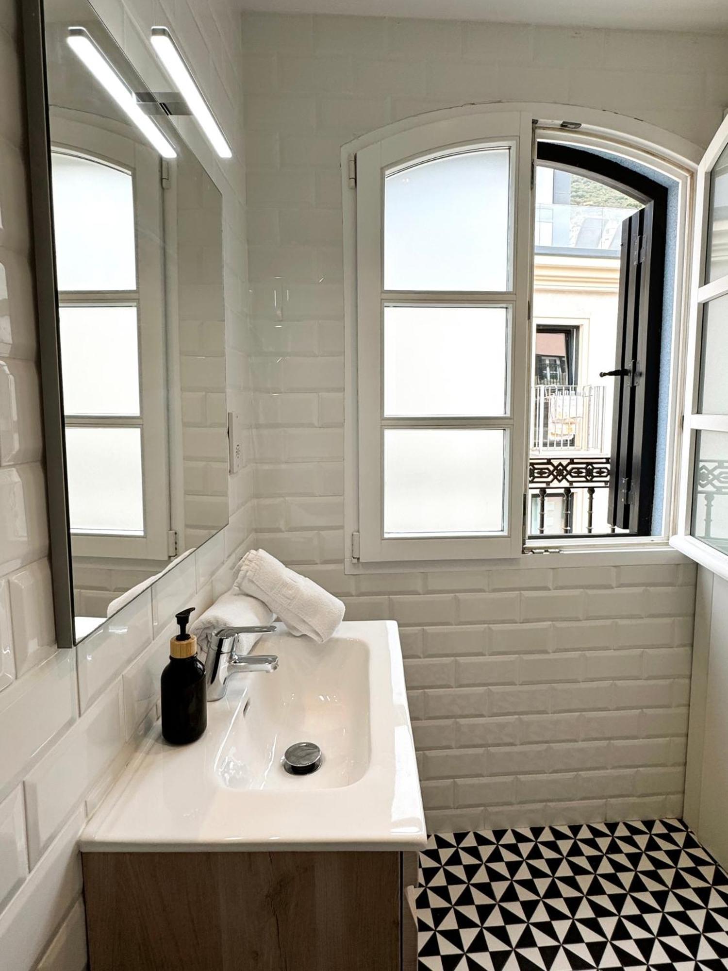 Fabulous City Centre Apartment - Grand Central House Gibraltar Bagian luar foto